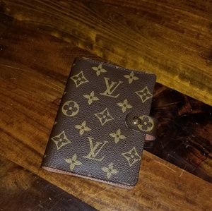 Louis Vuitton agenda